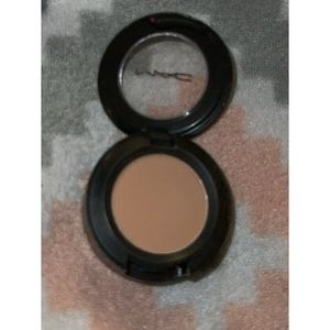 MAC eyeshadow